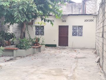 VENTA DE CASA EN SUR OESTE (VM)