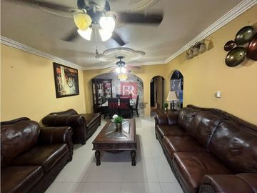 CASA EN VENTA EN FRACC. HACIENDAS DEL SOL. CD. OBREGÓN, SONORA