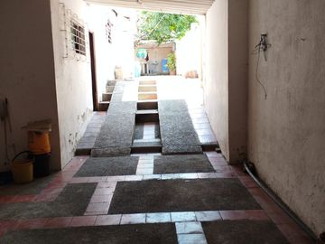VENDO CASA EN EL POBLADO