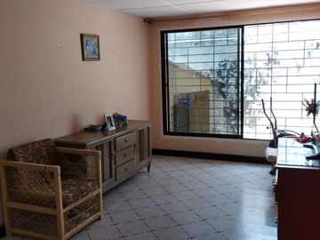 VENDO CASA EN EL POBLADO