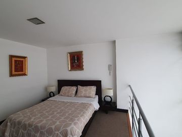 Renta Loft amoblado - piso alto- República del  Salvador . Parque La Carolina