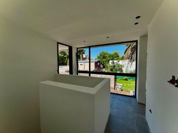 Duplex en Venta  en City Bell de 3 dormitorios en 21 entre 467 y 471