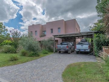 Casa en El Aromo APTO CREDITO OPORTUNIDAD MB