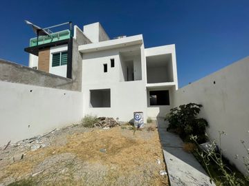 Casa en Venta en Bosques de San Juan, SJR, Querétaro.