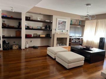Excelente casa de 2 plantas en Venta en Casco Urbano de La Plata