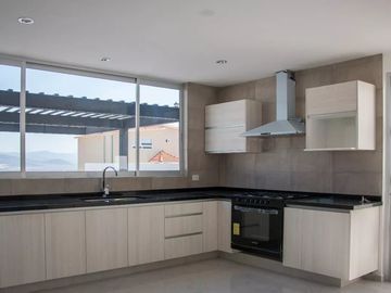 Increíble Residencia de Autor en Vista Real Country Club, VIVE AL MÁXIMO!