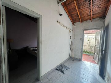 Amplia propiedad ph departamentos a la venta en Villa Dominico