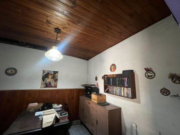 Amplia propiedad ph departamentos a la venta en Villa Dominico