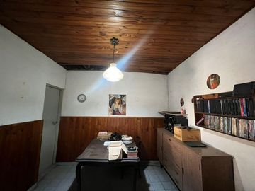 Amplia propiedad ph departamentos a la venta en Villa Dominico
