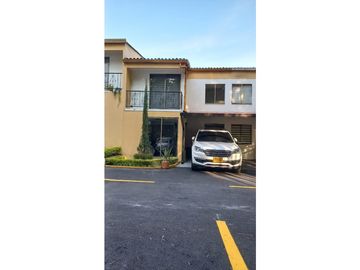 Casa en conjunto cerrado para la venta en la macarena, Dosquebradas!!