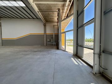 Galpón a estrenar en Ciudad Industria Funes