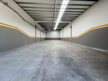 Galpón a estrenar en Ciudad Industria Funes