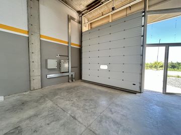 Galpón a estrenar en Ciudad Industria Funes