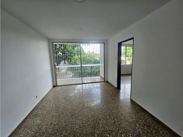 Casa independiente en arriendo barrio La Flora Cali