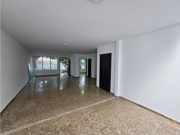 Casa independiente en arriendo barrio La Flora Cali