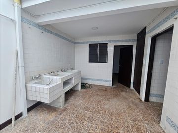 Casa independiente en arriendo barrio La Flora Cali