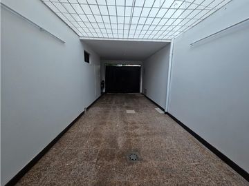 Casa independiente en arriendo barrio La Flora Cali