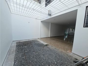 Casa independiente en arriendo barrio La Flora Cali