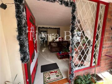 VENTA DE CASA EN PRTLES DEL NORTE, 100 M2 POR $380'000.000