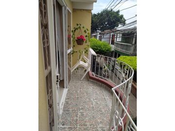 CASA EN VENTA PEATONAL VILLA DEL PRADO ⬆4 144M2 🛌3🚽3🚘1 CALI NORT