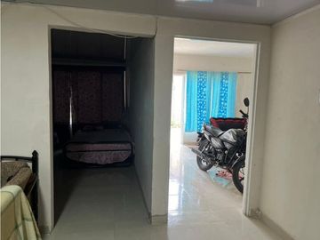 Casa esquinera con plancha en venta - Santa Elena El Cerrito Valle