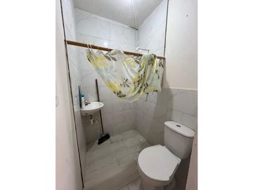 Casa esquinera con plancha en venta - Santa Elena El Cerrito Valle
