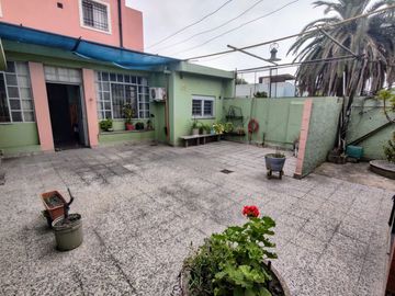 Venta PH 4 ambientes con patio en Moròn