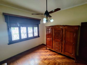 Venta PH 4 ambientes con patio en Moròn