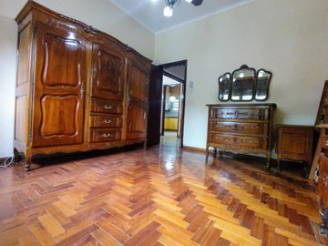 Venta PH 4 ambientes con patio en Moròn