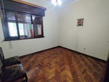 Venta PH 4 ambientes con patio en Moròn