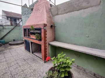 Venta PH 4 ambientes con patio en Moròn