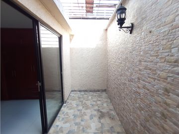 VENTA DE APARTAMENTO DE DOS NIVELES EN BELÉN, MEDELLN