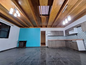 Casa en venta en LA GRANJA