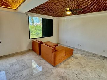 VENTA VILLA CANCÚN FRENTE A LAGUNA