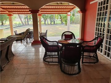 VENTA CASA EN CORONADO CON PISCINA  cv