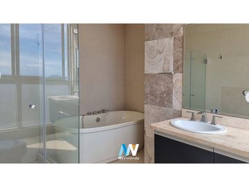 Alquiler / Venta de Apartamento en AV. BALBOA PH RIVAGE