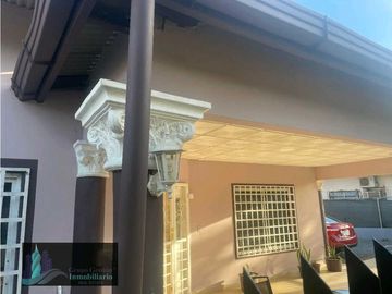 VENTA  CASA EN DAVID DE  1,000 METROS MAS 9 APARTAMENTOS