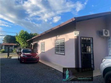 VENTA  CASA EN DAVID DE  1,000 METROS MAS 9 APARTAMENTOS