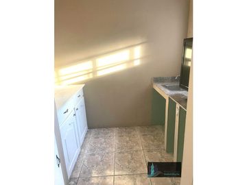 VENTA  CASA EN DAVID DE  1,000 METROS MAS 9 APARTAMENTOS