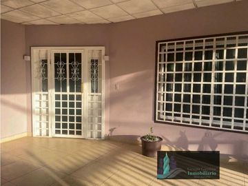 VENTA  CASA EN DAVID DE  1,000 METROS MAS 9 APARTAMENTOS