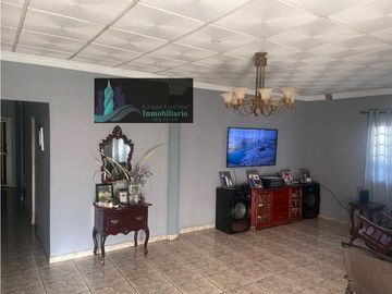 VENTA  CASA EN DAVID DE  1,000 METROS MAS 9 APARTAMENTOS