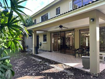 CLAYTON / EMBASSY GARDENS / 500M2 / 3 HAB / TERRAZA / LINEA BLANCA