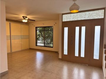CLAYTON / EMBASSY GARDENS / 500M2 / 3 HAB / TERRAZA / LINEA BLANCA