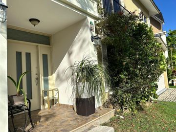 CLAYTON / EMBASSY GARDENS / 500M2 / 3 HAB / TERRAZA / LINEA BLANCA