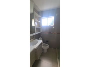 En venta casa 2 habitaciones Urb. Arboleda.