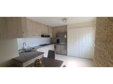 En venta casa 2 habitaciones Urb. Arboleda.