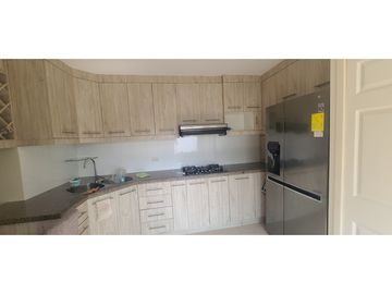 En venta casa 2 habitaciones Urb. Arboleda.