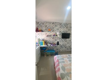 En venta casa de 4 habitaciones urb. Arboleda