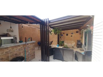 En venta casa de 4 habitaciones urb. Arboleda