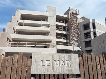 VENTA Depto Duplex 3 amb en pozo Pinamar
